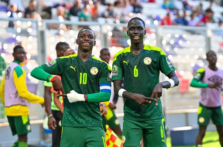 /pics/NewsPics/abdou-aziz-fall-transfer_68000.webp /pics/NewsPics/abdou-aziz-fall-transfer_68000.webp